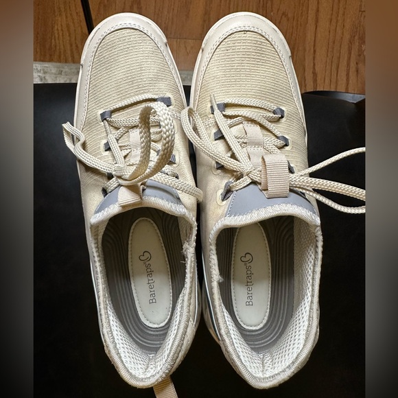 Baretraps MALINA Women's Casuals Cream/Light Grey Sz 9 Tennis Shoes #418 - Picture 3 of 8